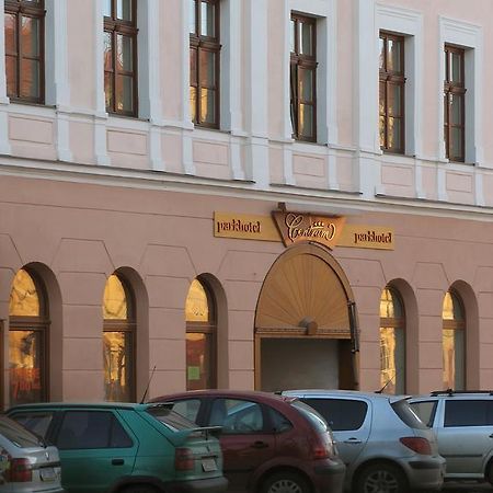 Spišská Nová Ves Parkhotel Centrum מראה חיצוני תמונה