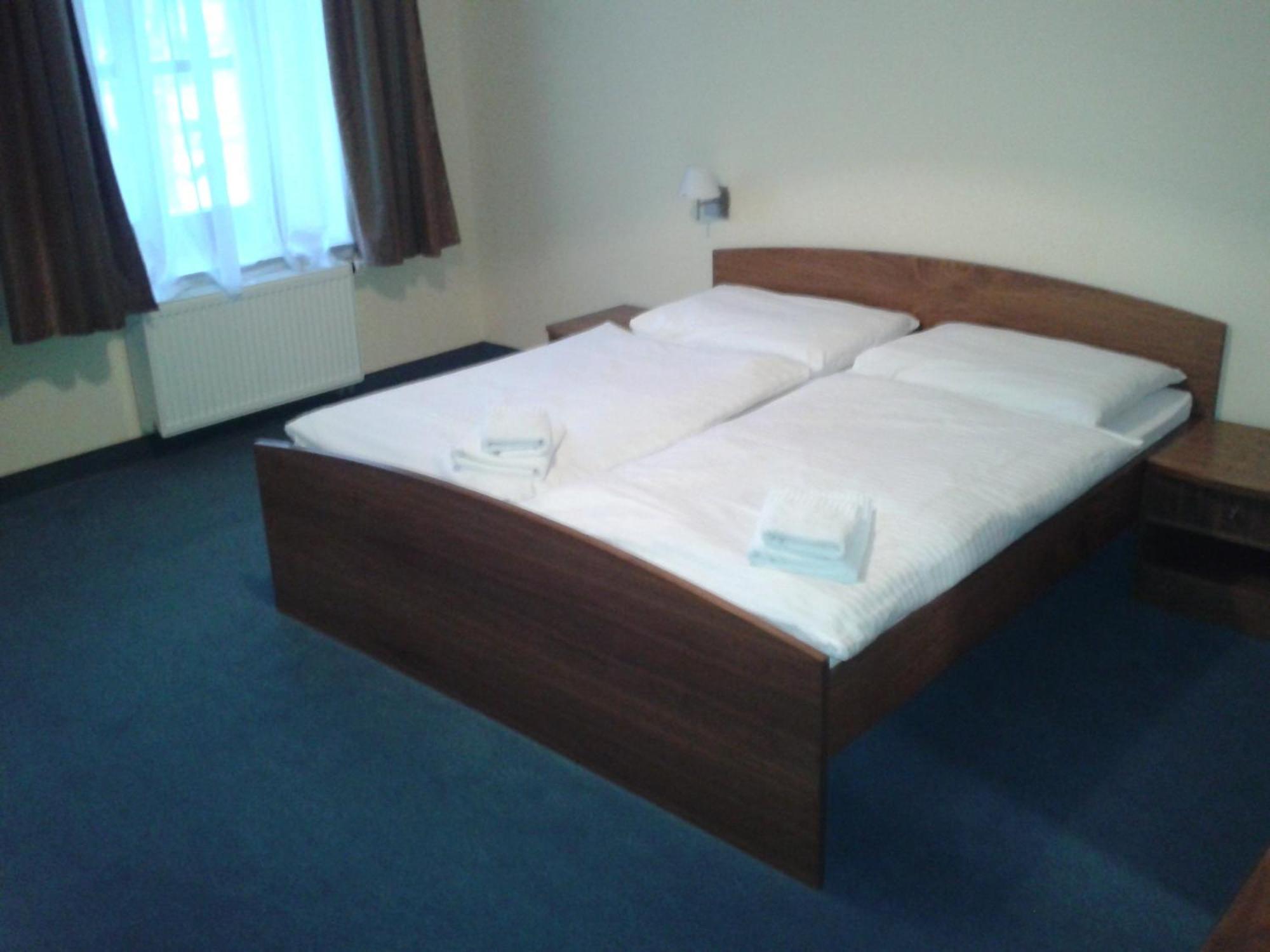 Spišská Nová Ves Parkhotel Centrum מראה חיצוני תמונה