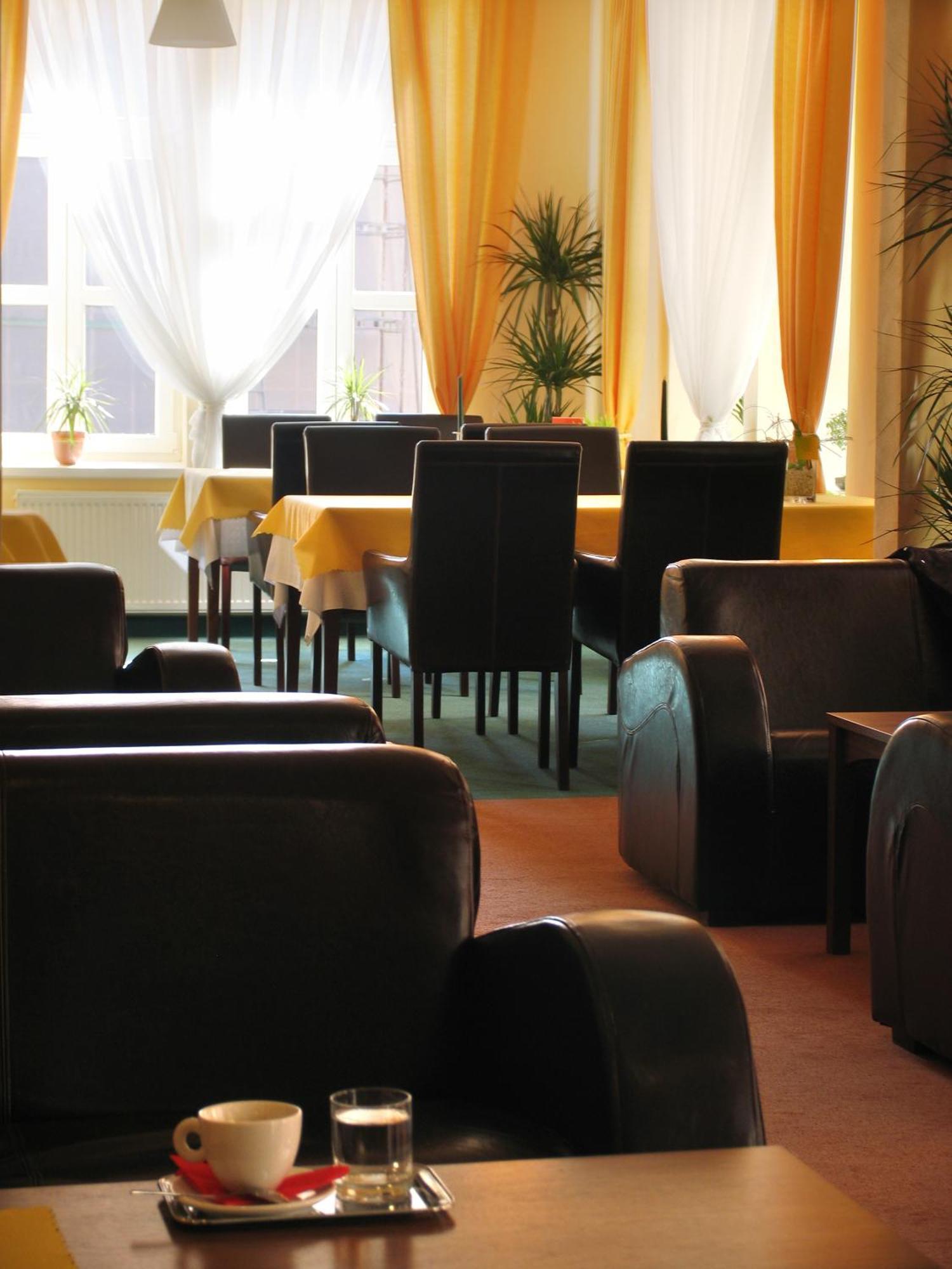 Spišská Nová Ves Parkhotel Centrum מראה חיצוני תמונה